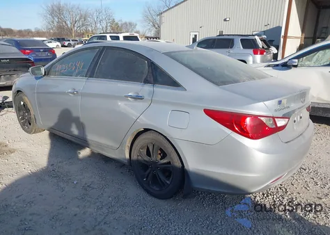 2011 Hyundai Sonata Limited z USA, uszkodzony, nr VIN 5NPEC4AC3BH125349